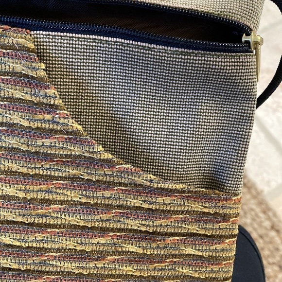 Danny K. Beverly Hills USA Tapestry Crossbody Bag in Black, gold and rust & Tan. - Picture 6 of 6